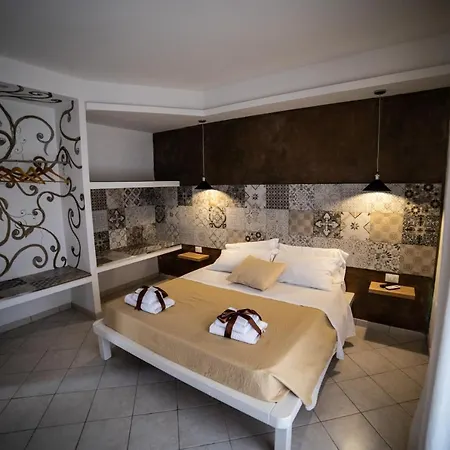 Couette-café Saturno Tropea