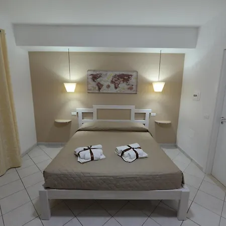 Saturno 트로페아