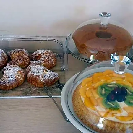 Alojamento de Acomodação e Pequeno-almoço Saturno